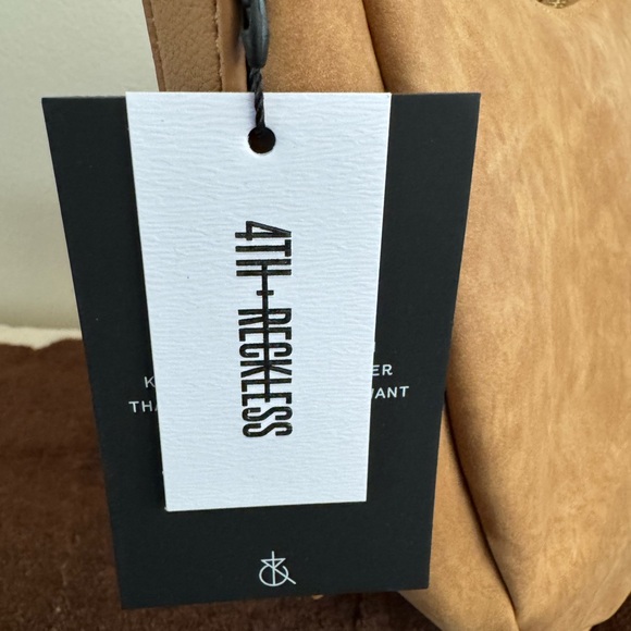 Suede purse - Picture 4 of 8